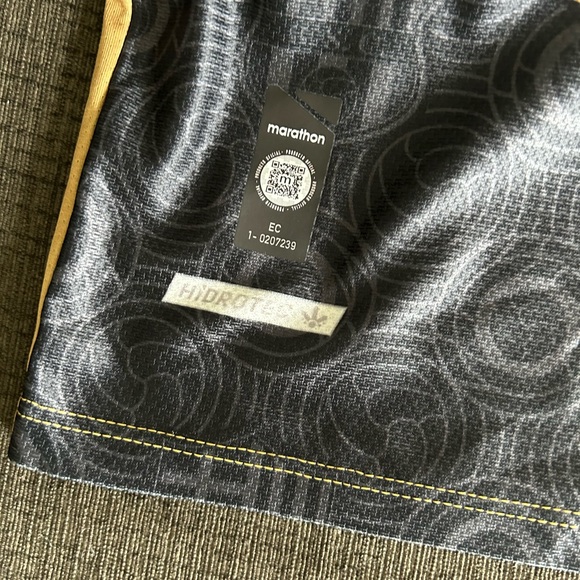 Marathon Authentic Barcelona Guayaquil Ecuador 2024 Jersey Men’s Sz: L - Picture 6 of 7